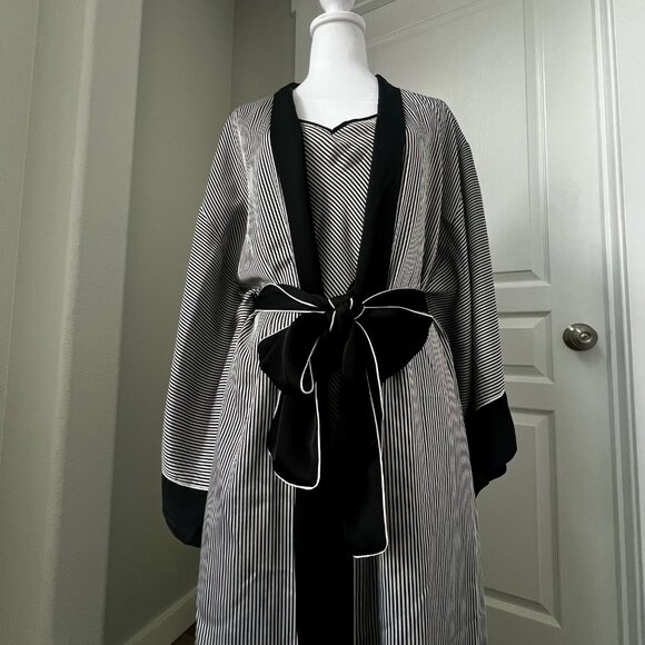 Victoria Secret Collection Gold Label Vintage Robe & Chemise Vintage Silky Gown - Picture 12 of 14